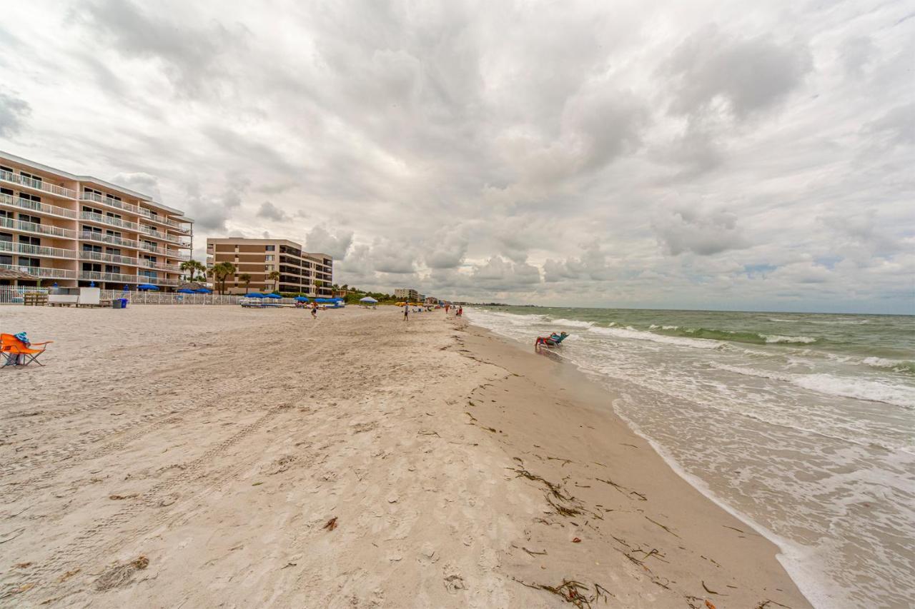 104 Las Brisas Condo St. Pete Beach Dış mekan fotoğraf